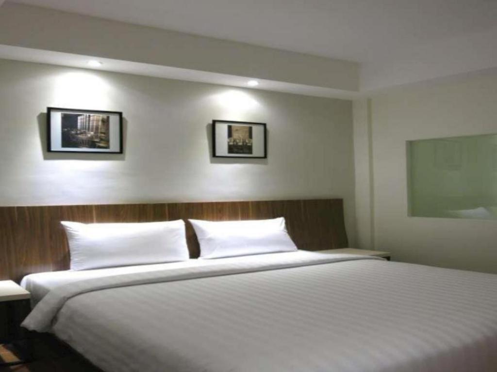 Hart Hotel Arjuna Mataram Luaran gambar