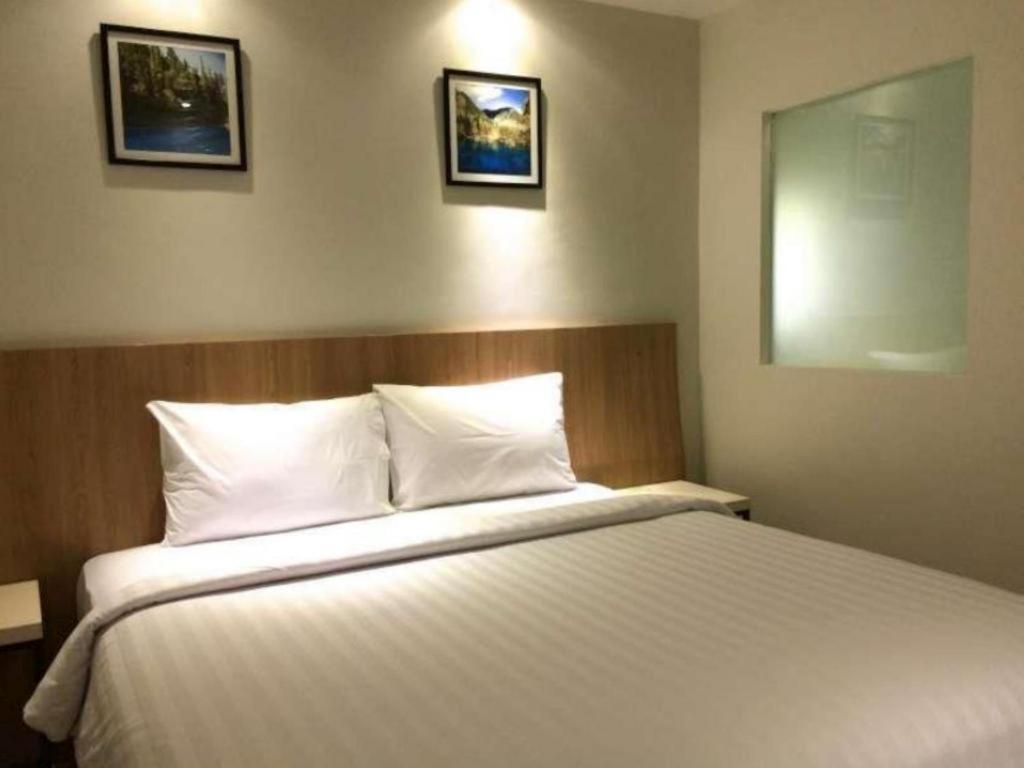Hart Hotel Arjuna Mataram Luaran gambar