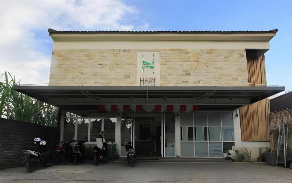 Hart Hotel Arjuna Mataram Luaran gambar