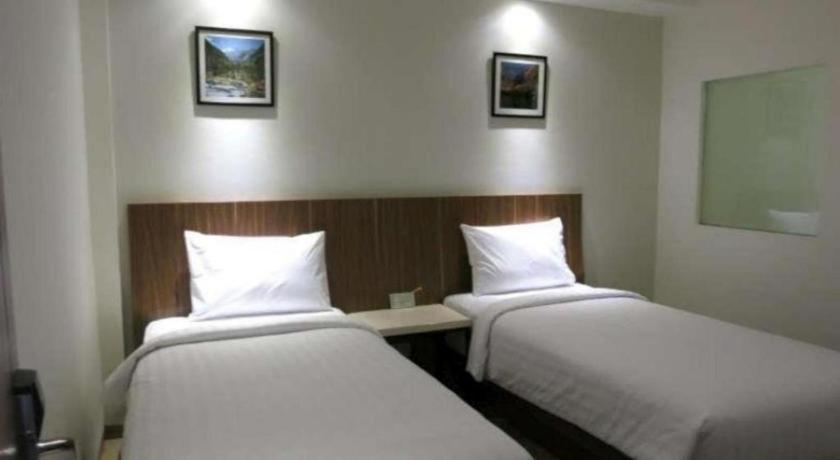 Hart Hotel Arjuna Mataram Luaran gambar