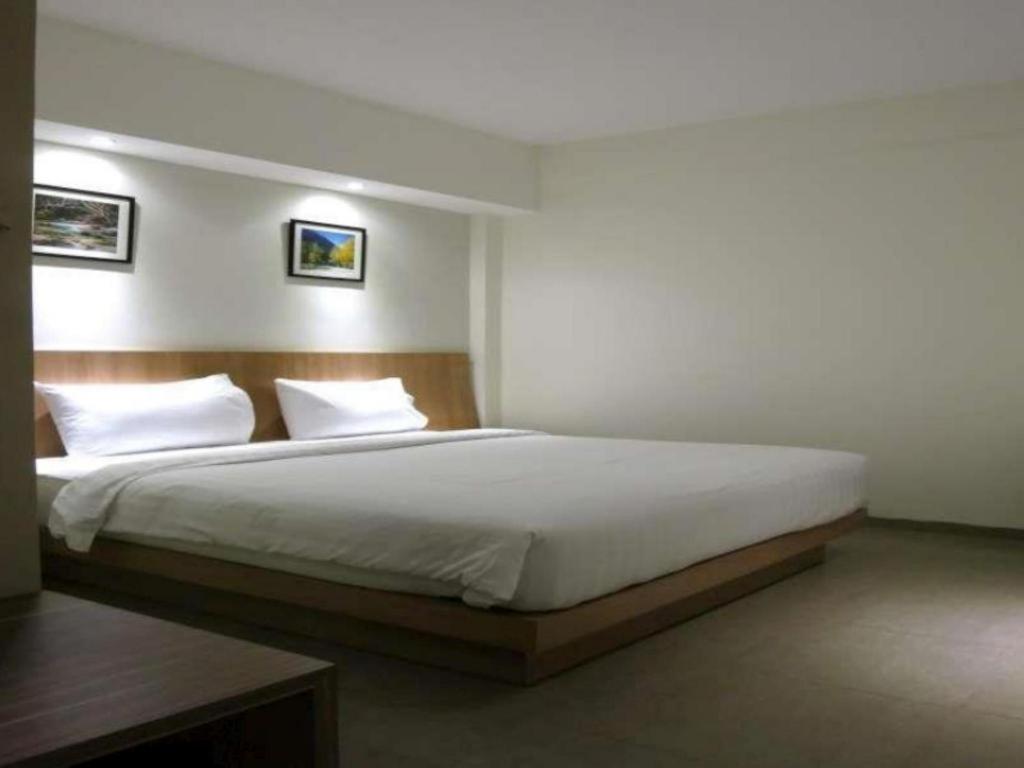 Hart Hotel Arjuna Mataram Luaran gambar